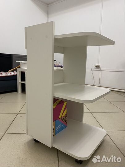 Тележка маникюрная