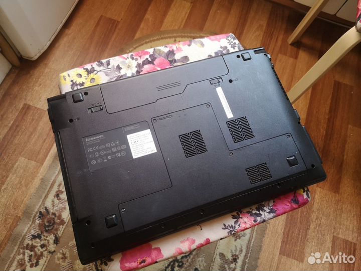 Ноутбук Lenovo V570e