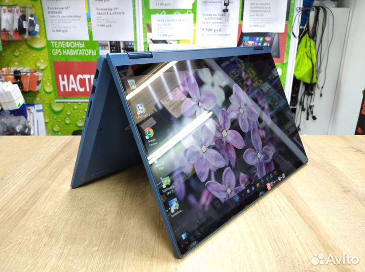 Ноутбук-трансформер Lenovo на core i7 сенсорный