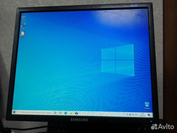 Монитор Samsung 19