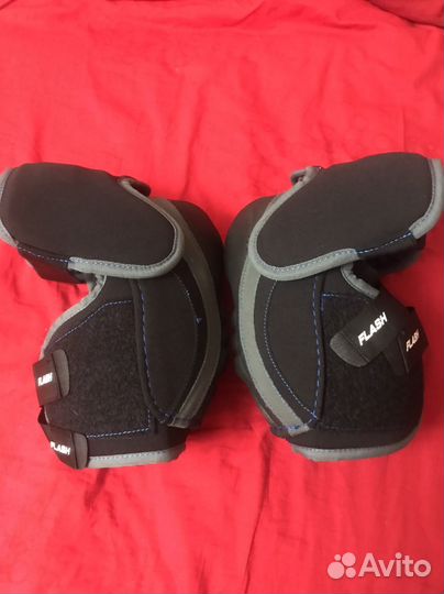 Налокотники хоккейные взрослые