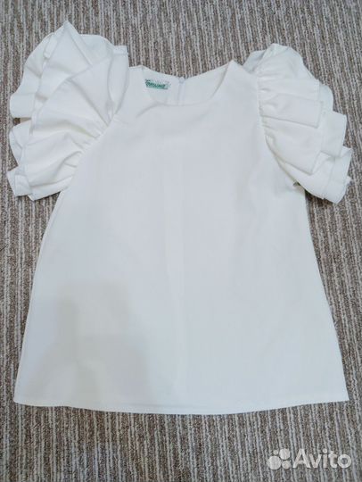 Блузка школьная с объемными рукавами