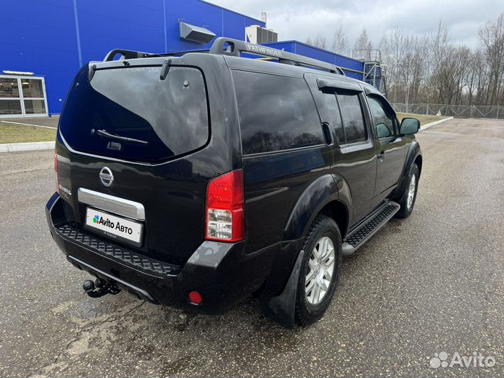 Nissan Pathfinder 2.5 AT, 2010, 282 000 км