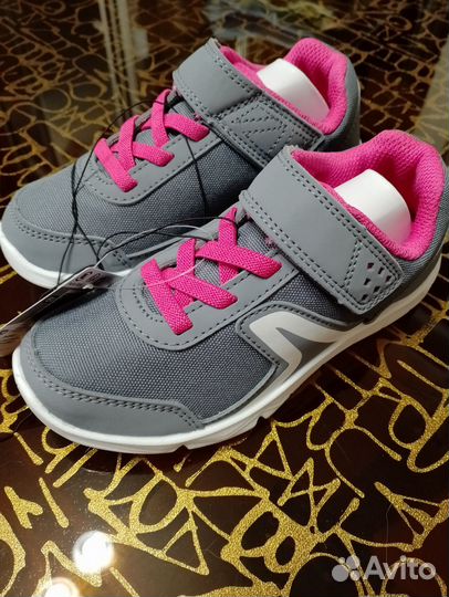 Кроссовки новые 27 размер