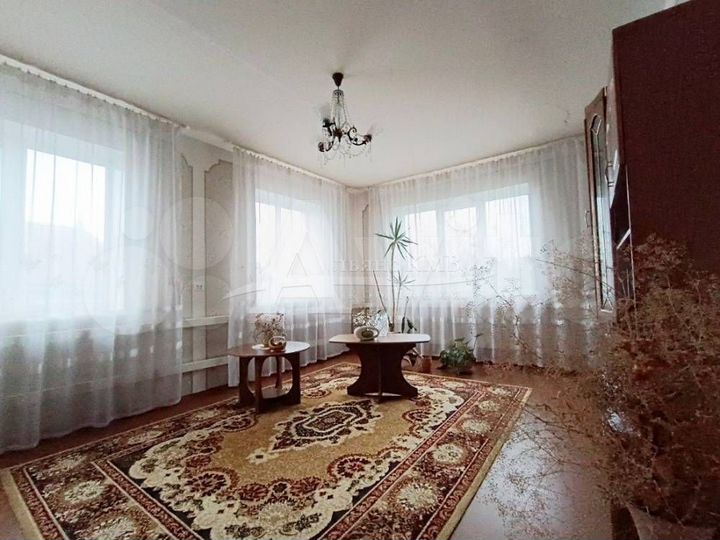 Дом 170 м² на участке 6 сот.