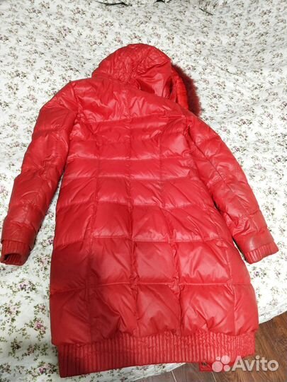 Пуховик красный
