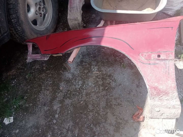 Крыло передние Toyota corona exiv 3s