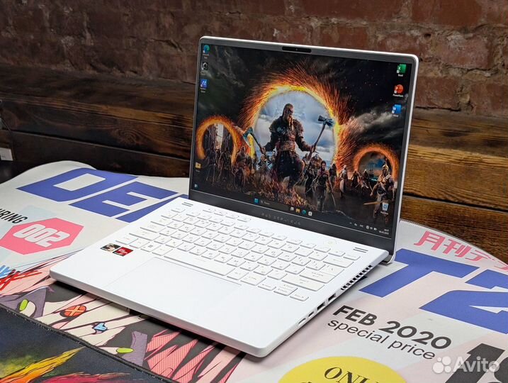 Asus Zephyrus G14 RX6700S/ 2,5k