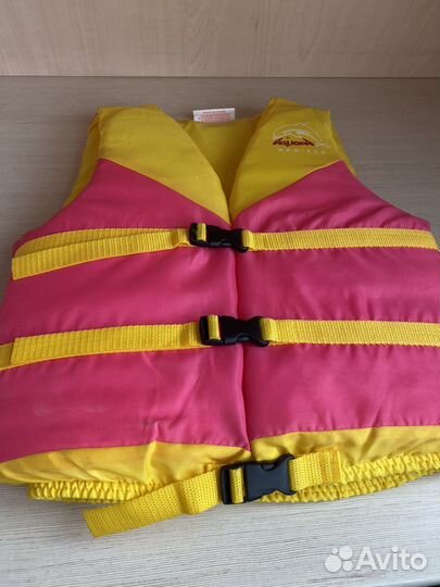 Плавательный жилет детский