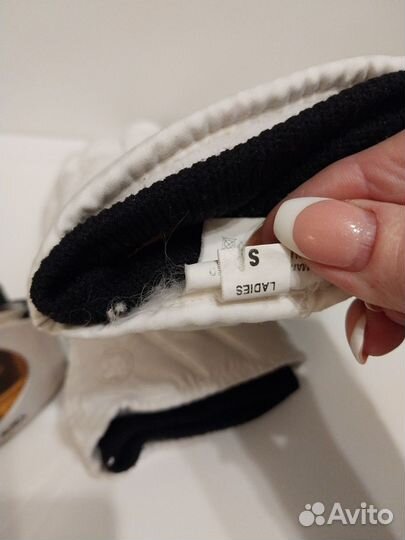 Горнолыжные перчатки женские