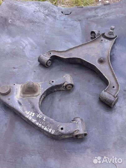 Рычаг задний нижний.Nissan Pathfinder 2008г