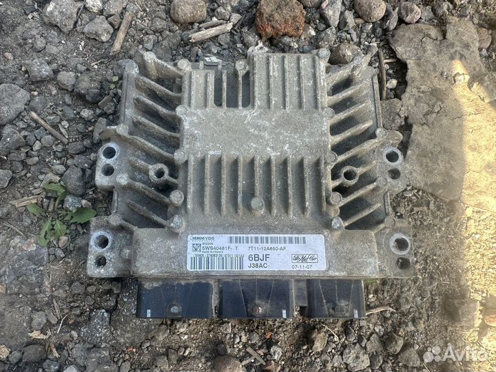 Блок управления двигателем 1.8 tdci Ford