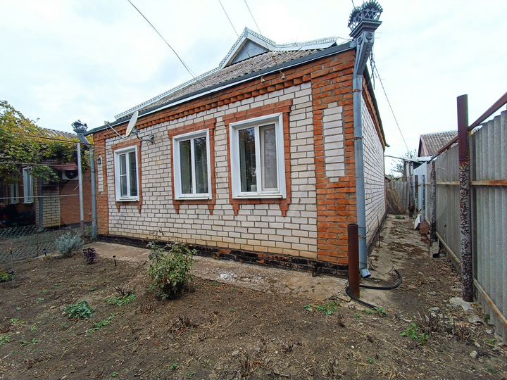 Дом 56,3 м² на участке 6,3 сот.