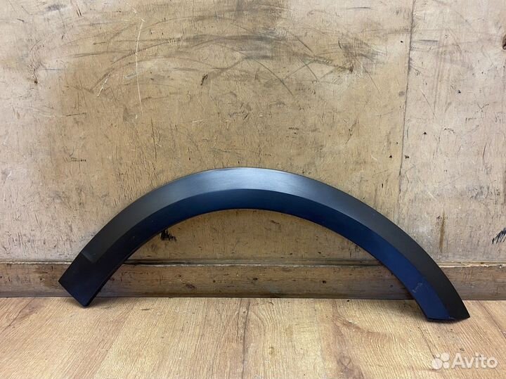 Накладка крыла переднего правого Volvo V90 CC 17+