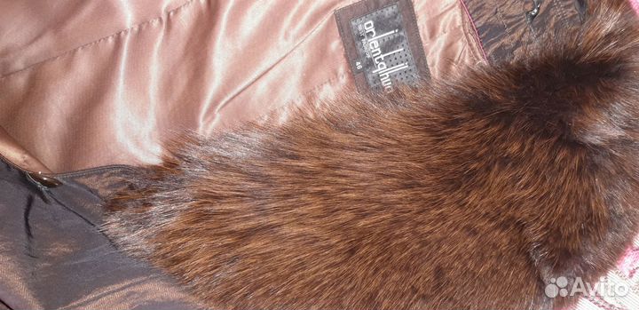 Пуховик женский