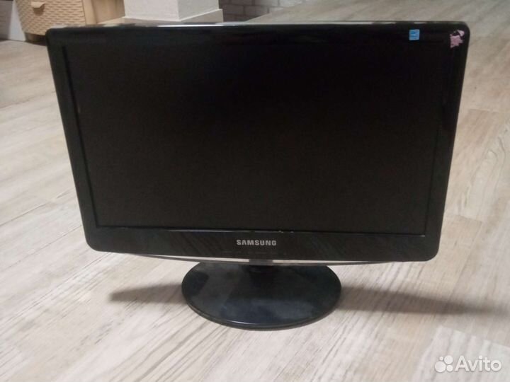 Монитор samsung B1930N