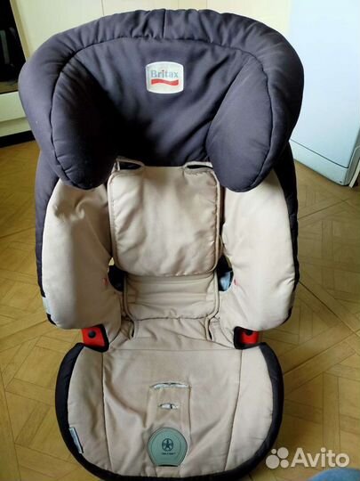 Кресло для ребенка в машину