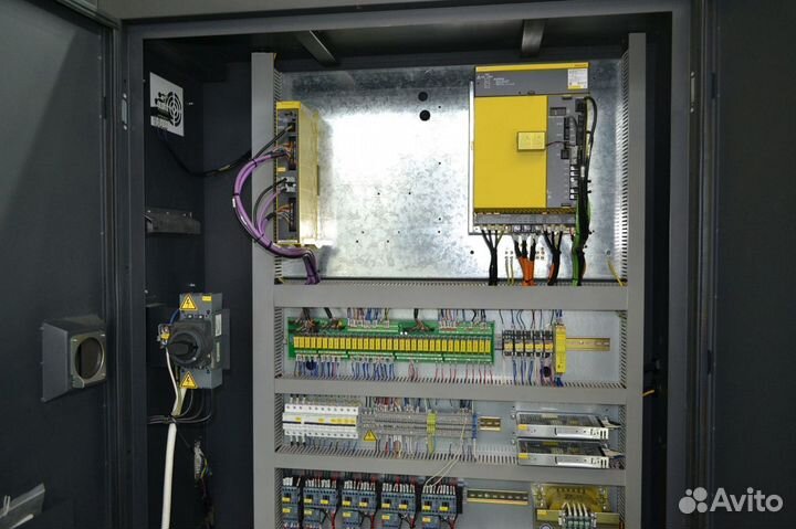 Вертикальный фрезерный станок с чпу VMC60C