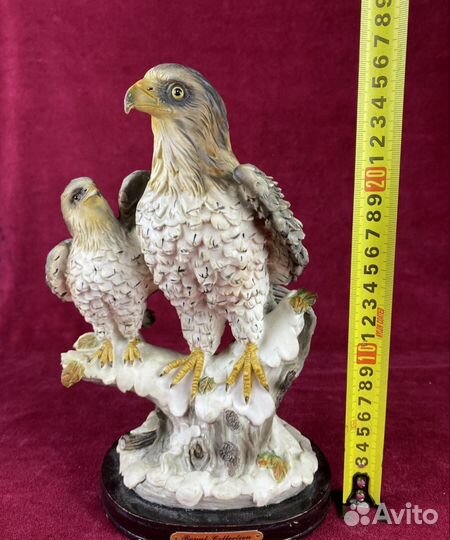 Статуэтка орёл