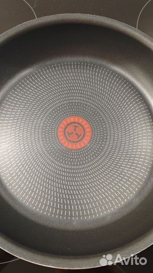 Сковорода Tefal 26 см с крышкой