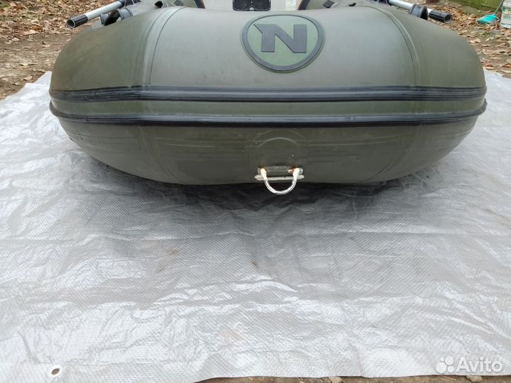 Надувная мотороно-гребная лодка