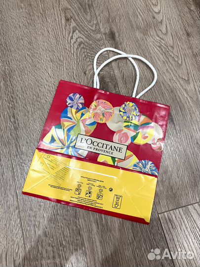 Брендовые бумажные пакеты Convers, Levi’s, MAC