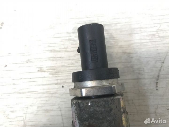 Датчик давления в рампе Mercedes Vito W639