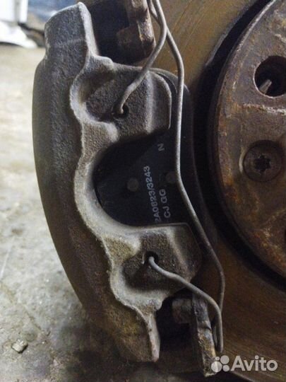 Кулак поворотный передний левый Renault Fluence