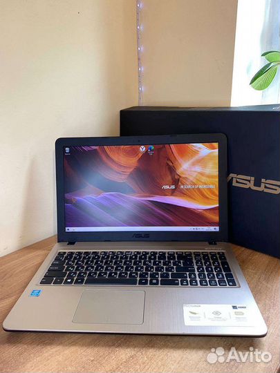 Ноутбук asus d540m