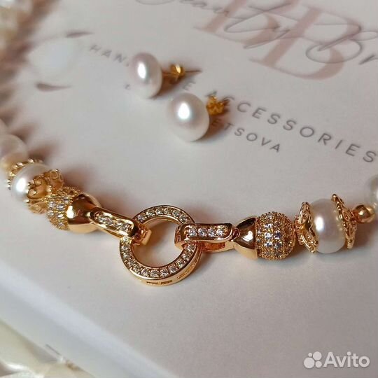 Колье-чокер из натурального жемчуга и пусеты