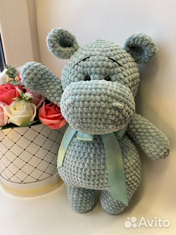 Вязаная мягкая игрушка Бегемот