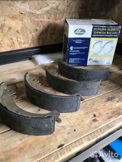 Колодки заднего тормоза ваз01-04-05-7