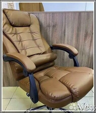 Компьютерное офисное кресло