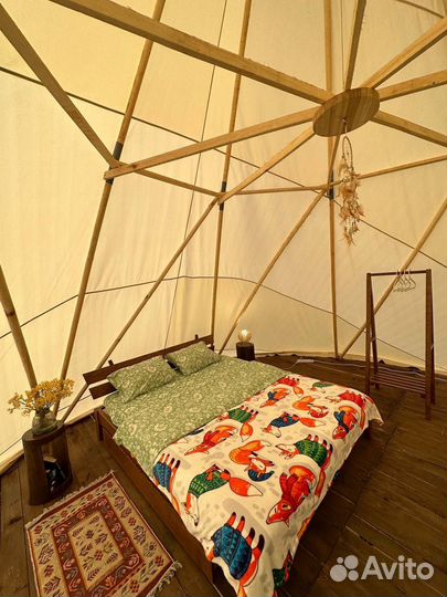 Глемпинг на озере