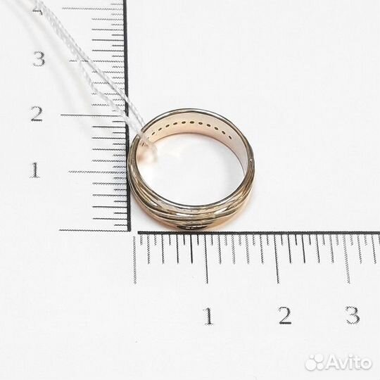 Золотое обручальное кольцо с камнем 16р