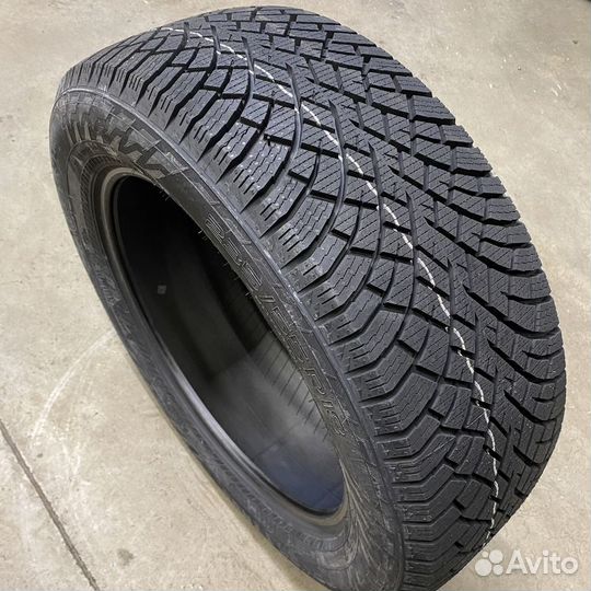 Nokian Tyres Hakkapeliitta R5 215/55 R17 98R