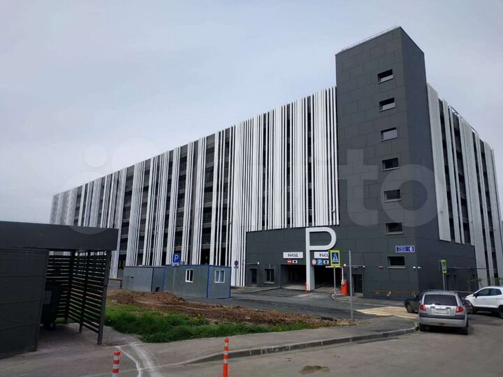 Машиноместо, 14 м²