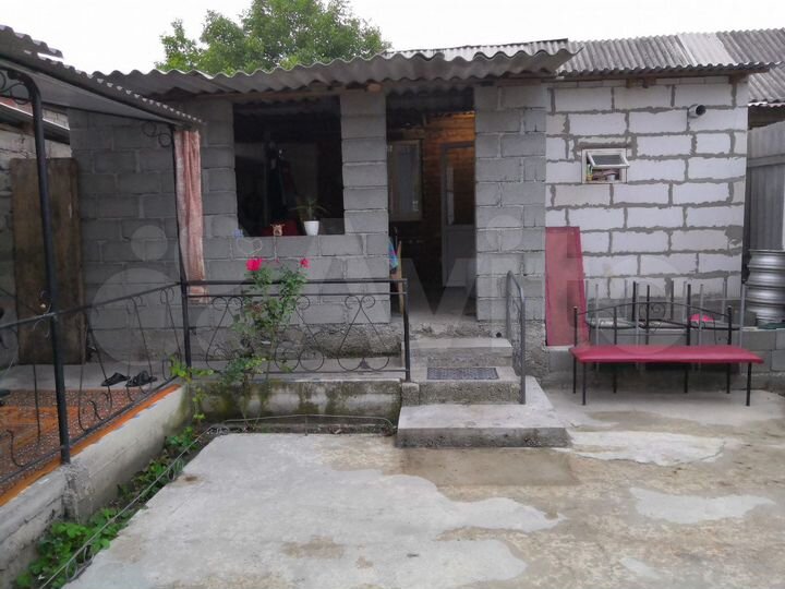 Дом 61 м² на участке 2 сот.