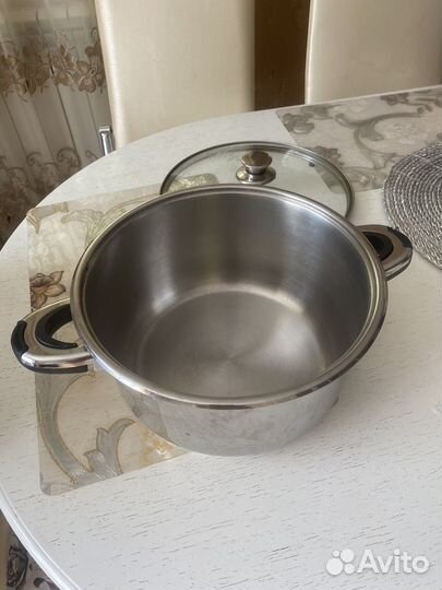 Кастрюля -нержавейка 6 литров,двойное дно