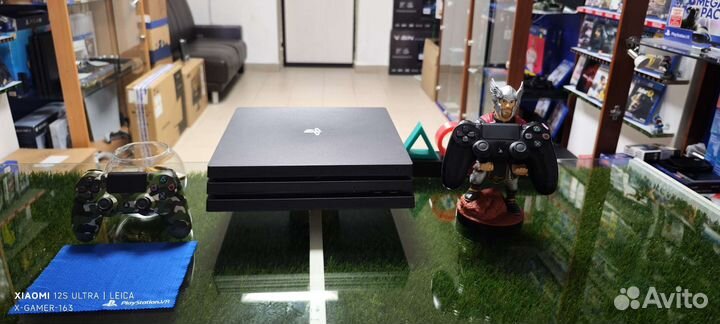 Sony PS4 Pro 1TB 4k/2 Геймпада/50+ Игр