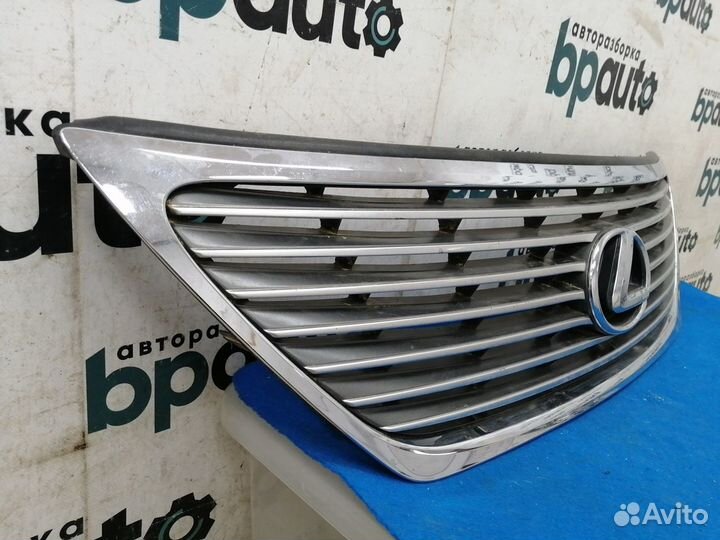 Решетка радиатора 460 53112-50120 Lexus LS IV