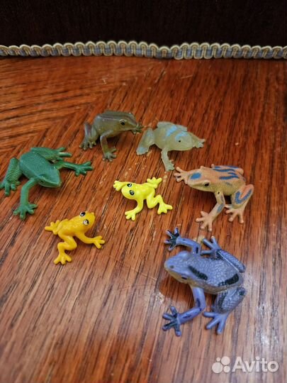 Маленькие лягушки