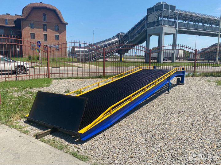 Передвижная эстакада (мобильная рампа)