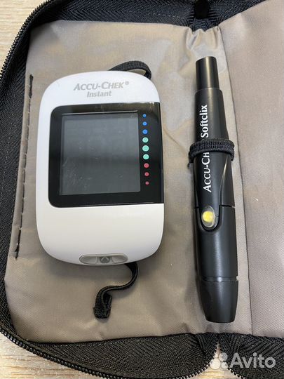 Глюкометр акку чек instant бу