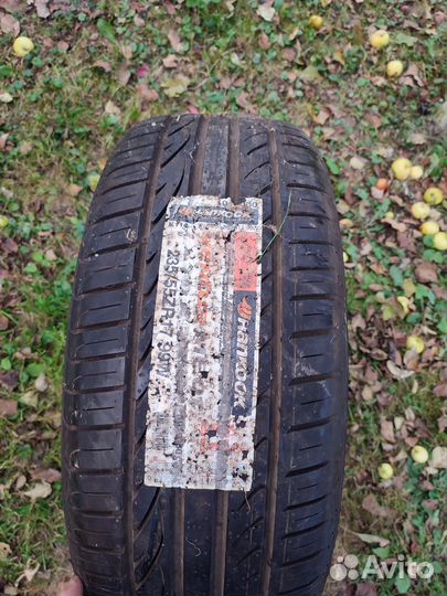 Hankook Ventus ME01 K114 235/55 R17