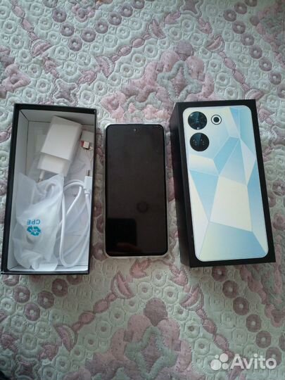 TECNO Camon 20 Pro, 8/256 ГБ