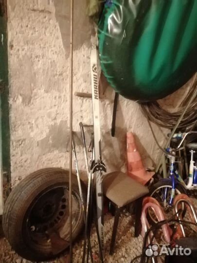 Лыжи и палки