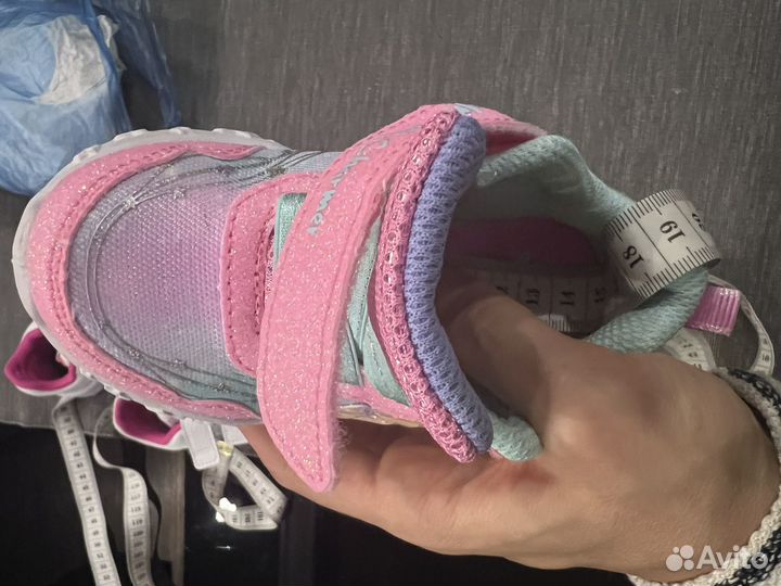 Кроссовки skechers для девочки светящиеся