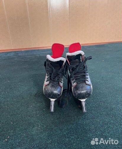 Хоккейные коньки бауэр