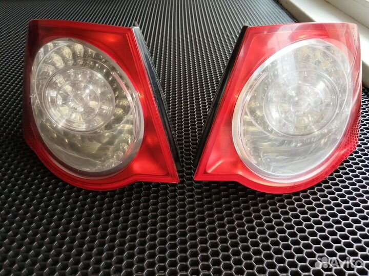 Задние фонари на volkswagen jetta 5